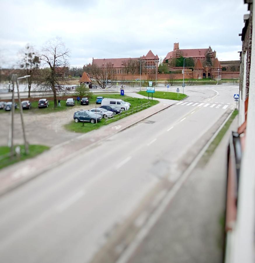 Glowna Apartamenty Nad Nogatem Malbork Extérieur photo